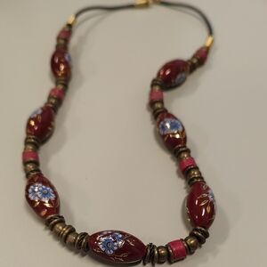 Elegant Floral Beaded Necklace